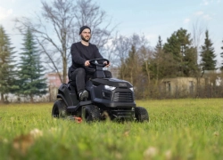 Scheppach TMR 452-98C-SD trávny traktor 98 cm s bočným vyhadzovaním a CVT prevodovkou