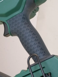 PKT-3-ES40 AKU klincovačka na klince 15–40 mm + batéria a nabíjačka v balení