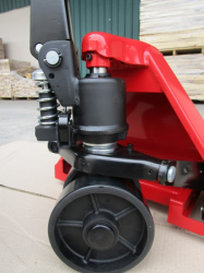 Paletový vozík 2500 kg / 1200 mm HUB