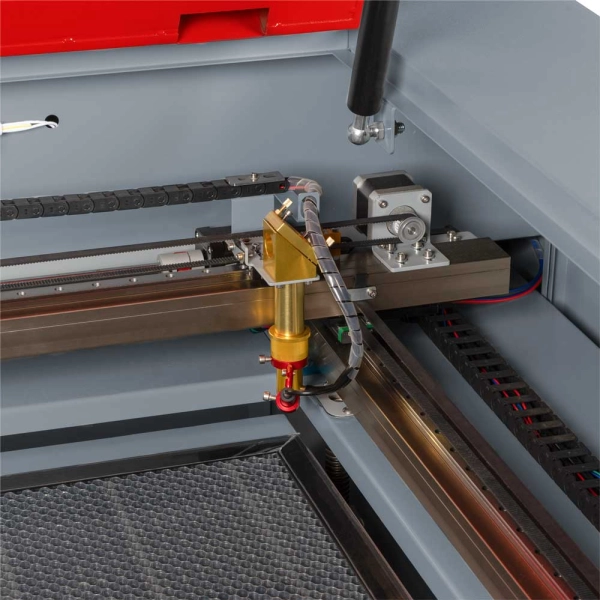 CNC laserový gravírovací a řezací stroj