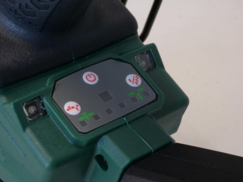 PKT-3-ES40 AKU klincovačka na klince 15–40 mm